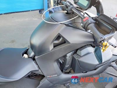 Piąte zdjęcie samochodu w środku: 2023 CAN-AM RYKER VIN:3JB2FEG29PJ002823 - miniatura