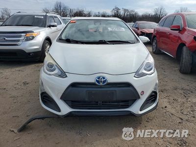 Piąte zdjęcie samochodu w środku: 2017 TOYOTA PRIUS C VIN:JTDKDTB32H1591637 - miniatura