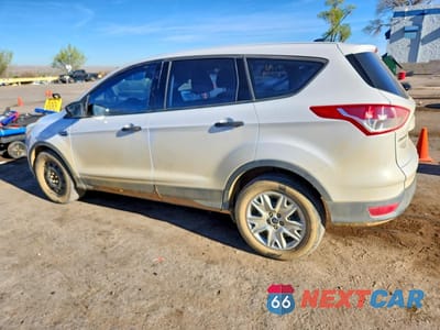 Drugie zdjęcie samochodu z przodu: 2016 FORD ESCAPE S VIN:1FMCU0F7XGUA53678 - miniatura