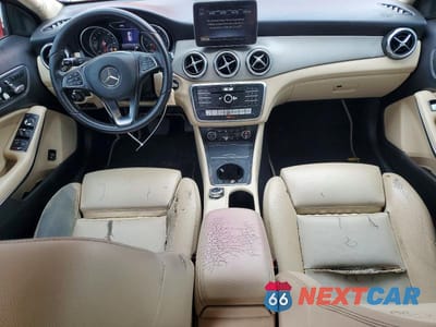 Zdjęcie 8 z 11 samochodu: 2018 MERCEDES-BENZ GLA 250 VIN:WDCTG4EB1JJ479027 - miniatura