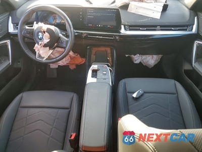 Zdjęcie 8 z 13 samochodu: 2024 BMW X1 XDRIVE28I VIN:WBX73EF04R5Z15964 - miniatura