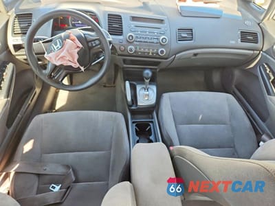 Zdjęcie 8 z 12 samochodu: 2006 HONDA CIVIC LX VIN:1HGFA16556L147942 - miniatura
