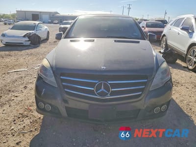 Piąte zdjęcie samochodu w środku: 2011 MERCEDES-BENZ R350 R CLA VIN:4JGCB6FE3BA114306 - miniatura