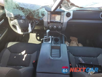 Zdjęcie 8 z 13 samochodu: 2016 TOYOTA TUNDRA SR5 VIN:5TFUW5F11GX503180 - miniatura