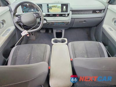 Zdjęcie 8 z 12 samochodu: 2022 HYUNDAI IONIQ 5 SE VIN:KM8KM4AE8NU056018 - miniatura
