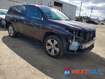 Czwarte zdjęcie samochodu z boku: 2011 TOYOTA HIGHLANDER LIMITED VIN:5TDDK3EH5BS046757 - miniatura