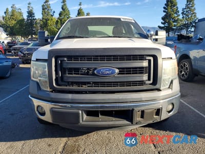 Piąte zdjęcie samochodu w środku: 2014 FORD F150 XLT VIN:1FTPF1CT4EKF75707 - miniatura