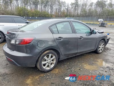 Trzecie zdjęcie samochodu z tyłu: 2011 MAZDA 3 I VIN:JM1BL1VG8B1364451 - miniatura