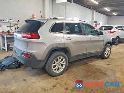 Trzecie zdjęcie samochodu z tyłu: 2018 JEEP CHEROKEE LATITUDE PLUS VIN:1C4PJMLB3JD501104 - miniatura
