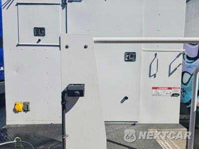Zdjęcie 6 z 12 samochodu: 2022 FORD F550 SUPER DUTY VIN:1FDUF5GN9NEG19412 - miniatura
