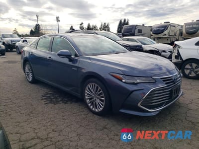 Czwarte zdjęcie samochodu z boku: 2019 TOYOTA AVALON HYBRID LIMITED VIN:4T1B21FB4KU004738 - miniatura