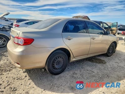 Trzecie zdjęcie samochodu z tyłu: 2011 TOYOTA COROLLA LE VIN:2T1BU4EE8BC547342 - miniatura