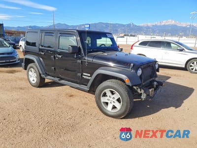 Czwarte zdjęcie samochodu z boku: 2017 JEEP WRANGLER UNLIMITED SPORT VIN:1C4BJWDG1HL745964 - miniatura