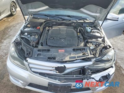 Zdjęcie 11 z 12 samochodu: 2013 MERCEDES-BENZ C 300 4MATIC VIN:WDDGF8AB8DG119512 - miniatura