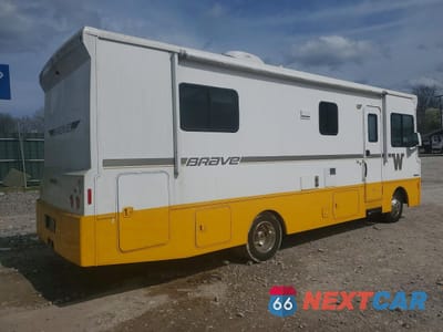 Czwarte zdjęcie samochodu z boku: 2014 FORD F53 - RV VIN:1F64F5DY7E0A13786 - miniatura