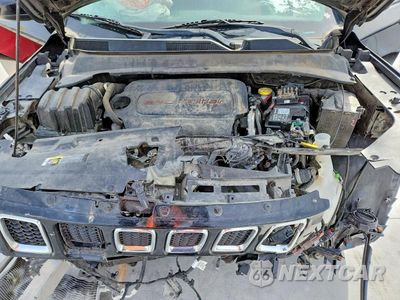 Zdjęcie 11 z 13 samochodu: 2017 JEEP COMPASS LATITUDE VIN:3C4NJCBB1HT693856 - miniatura