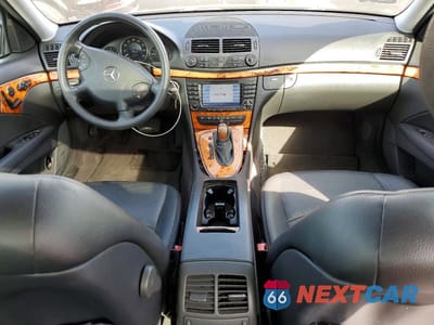 Zdjęcie 8 z 12 samochodu: 2006 MERCEDES-BENZ E 350 VIN:WDBUF56J96A842916 - miniatura