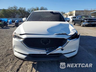 Piąte zdjęcie samochodu w środku: 2017 MAZDA CX-5 TOURING VIN:JM3KFACL9H0181752 - miniatura