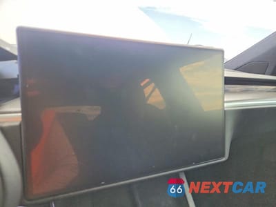 Zdjęcie 9 z 12 samochodu: 2022 TESLA MODEL X VIN:7SAXCBE64NF342982 - miniatura