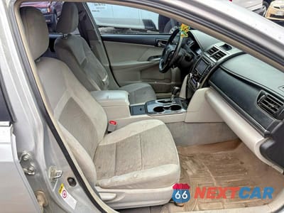 Piąte zdjęcie samochodu w środku: 2013 TOYOTA CAMRY HYBRID XLE VIN:4T1BD1FK3DU073983 - miniatura