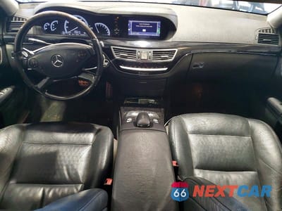 Zdjęcie 8 z 12 samochodu: 2013 MERCEDES-BENZ S 550 4MATIC VIN:WDDNG9EB1DA506586 - miniatura