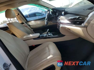Zdjęcie 7 z 13 samochodu: 2016 BMW X5 SDRIVE35I VIN:5UXKR2C53G0R69141 - miniatura
