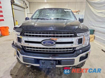 Piąte zdjęcie samochodu w środku: 2018 FORD F150 SUPERCREW VIN:1FTEW1EG6JKD01555 - miniatura
