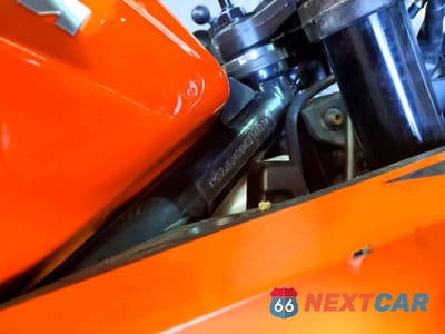 Zdjęcie 8 z 9 samochodu: 2022 KTM 390 RC VIN:MD2JYJ406NC214827 - miniatura