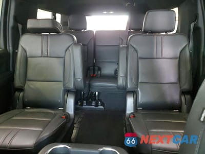 Zdjęcie 10 z 13 samochodu: 2022 CHEVROLET SUBURBAN K1500 RST VIN:1GNSKEKD1NR152959 - miniatura