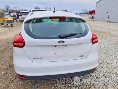 Zdjęcie 6 z 12 samochodu: 2016 FORD FOCUS SE VIN:1FADP3K27GL294797 - miniatura