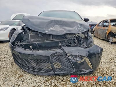 Piąte zdjęcie samochodu w środku: 2016 TOYOTA CAMRY SE VIN:4T1BF1FK2GU202178 - miniatura