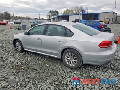 Drugie zdjęcie samochodu z przodu: 2014 VOLKSWAGEN PASSAT S VIN:1VWAT7A32EC070700 - miniatura