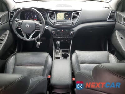 Zdjęcie 8 z 13 samochodu: 2017 HYUNDAI TUCSON SE PLUS VIN:KM8J33A49HU374590 - miniatura
