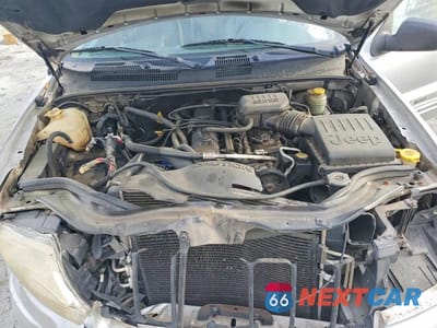 Zdjęcie 12 z 14 samochodu: 2004 JEEP GRAND CHEROKEE LAREDO VIN:1J4GX48S14C204912 - miniatura