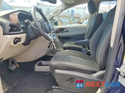 Zdjęcie 7 z 12 samochodu: 2017 CHRYSLER PACIFICA TOURING VIN:2C4RC1DG8HR654497 - miniatura