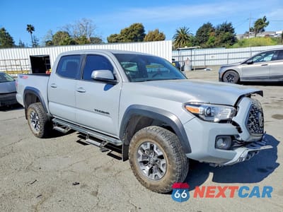 Czwarte zdjęcie samochodu z boku: 2021 TOYOTA TACOMA TRD OFF-ROAD VIN:3TMCZ5AN4MM430515 - miniatura