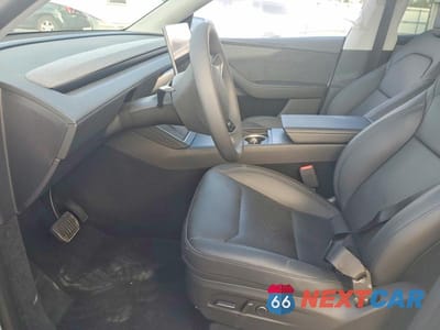 Zdjęcie 7 z 12 samochodu: 2026 TESLA MODEL Y VIN:7SAYGDEE6TA412391 - miniatura