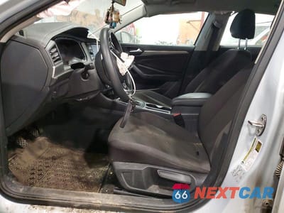 Zdjęcie 7 z 12 samochodu: 2019 VOLKSWAGEN JETTA S VIN:3VWN57BU5KM099623 - miniatura