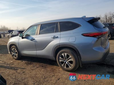 Drugie zdjęcie samochodu z przodu: 2023 TOYOTA HIGHLANDER XLE VIN:5TDKDRBH9PS503098 - miniatura