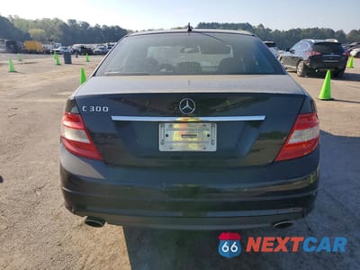 Zdjęcie 6 z 11 samochodu: 2010 MERCEDES-BENZ C 300 VIN:WDDGF5EB2AA395823 - miniatura