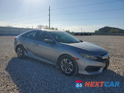 Czwarte zdjęcie samochodu z boku: 2018 HONDA CIVIC LX VIN:19XFC2F57JE042349 - miniatura