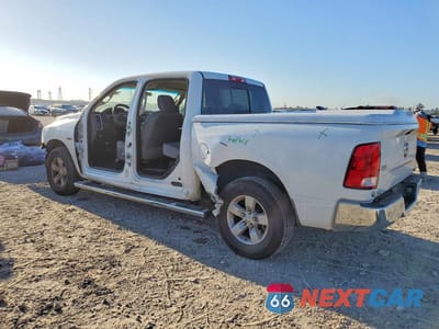 Drugie zdjęcie samochodu z przodu: 2019 RAM 1500 CLASSIC SLT VIN:3C6RR6LT9KG704516 - miniatura
