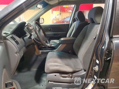 Zdjęcie 7 z 13 samochodu: 2006 HONDA PILOT EX VIN:2HKYF18466H519659 - miniatura