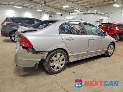 Trzecie zdjęcie samochodu z tyłu: 2008 HONDA CIVIC LX VIN:1HGFA15558L105405 - miniatura