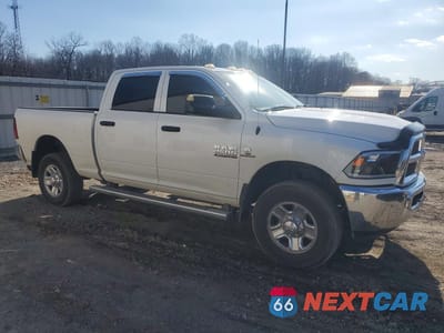 Czwarte zdjęcie samochodu z boku: 2014 RAM 2500 ST VIN:3C6UR5CL1EG322201 - miniatura