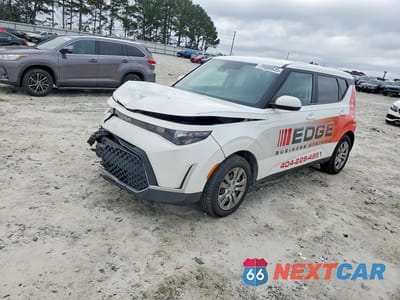 2023 KIA SOUL LX KNDJ23AU7P7894338 - główne zdjęcie licytacji z USA - miniatura