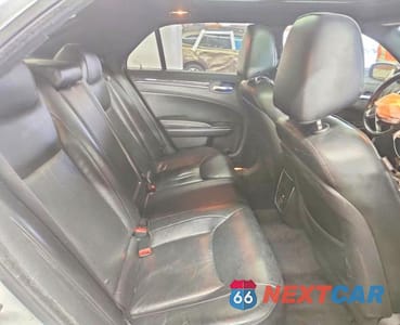 Zdjęcie 10 z 12 samochodu: 2011 CHRYSLER 300 LIMITED VIN:2C3CA5CG6BH559345 - miniatura