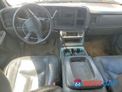 Zdjęcie 8 z 12 samochodu: 2004 CHEVROLET SILVERADO K2500 HEAVY DUTY VIN:1GCHK231X4F137947 - miniatura