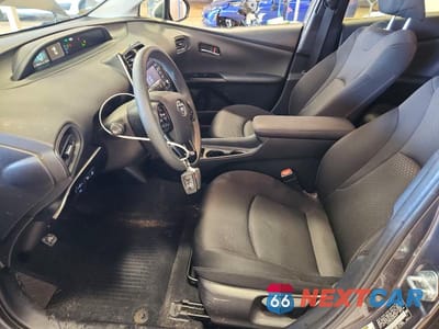 Zdjęcie 7 z 11 samochodu: 2022 TOYOTA PRIUS LE AWD-E VIN:JTDL9MFU6N3035037 - miniatura