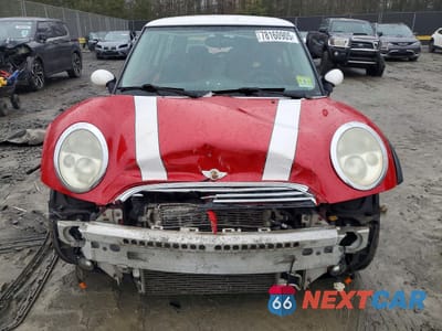 Piąte zdjęcie samochodu w środku: 2003 MINI COOPER VIN:WMWRC33473TE17164 - miniatura